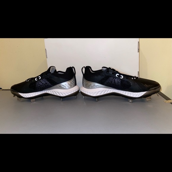 ADIDAS PUREHUSTLE WOMENS METAL CLEATS, SIZE 6, BLACK, SILVER & WHITE - Picture 7 of 10